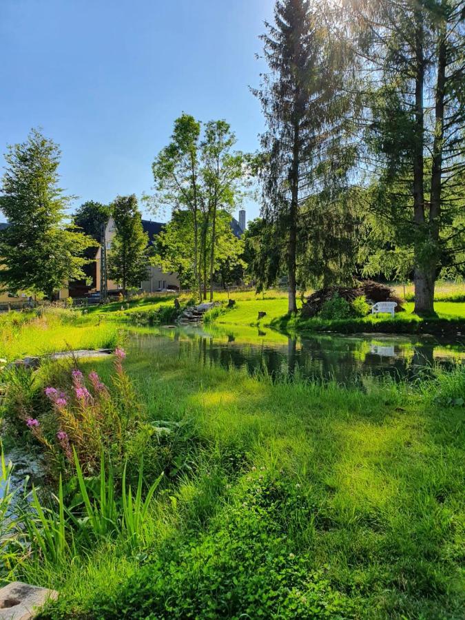 Gasthof-Pension Rotes Haus クロルト・オーバーヴィーゼンタール エクステリア 写真